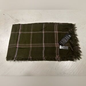 ⭐️ 2 for $10 D&Y plaid scarf